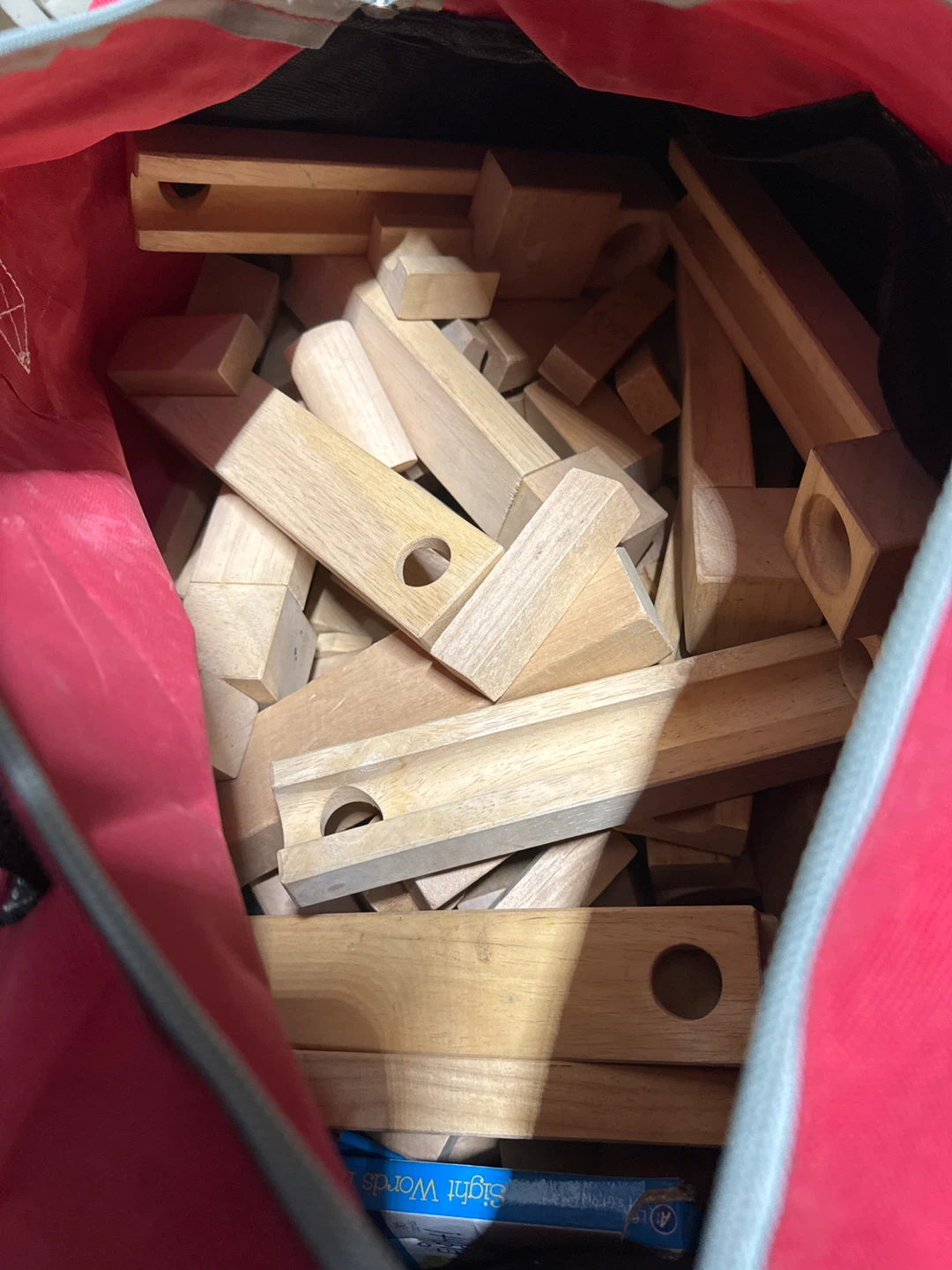 Apples to Apples Junior Card Game and Wooden Blocks Set - photo 3