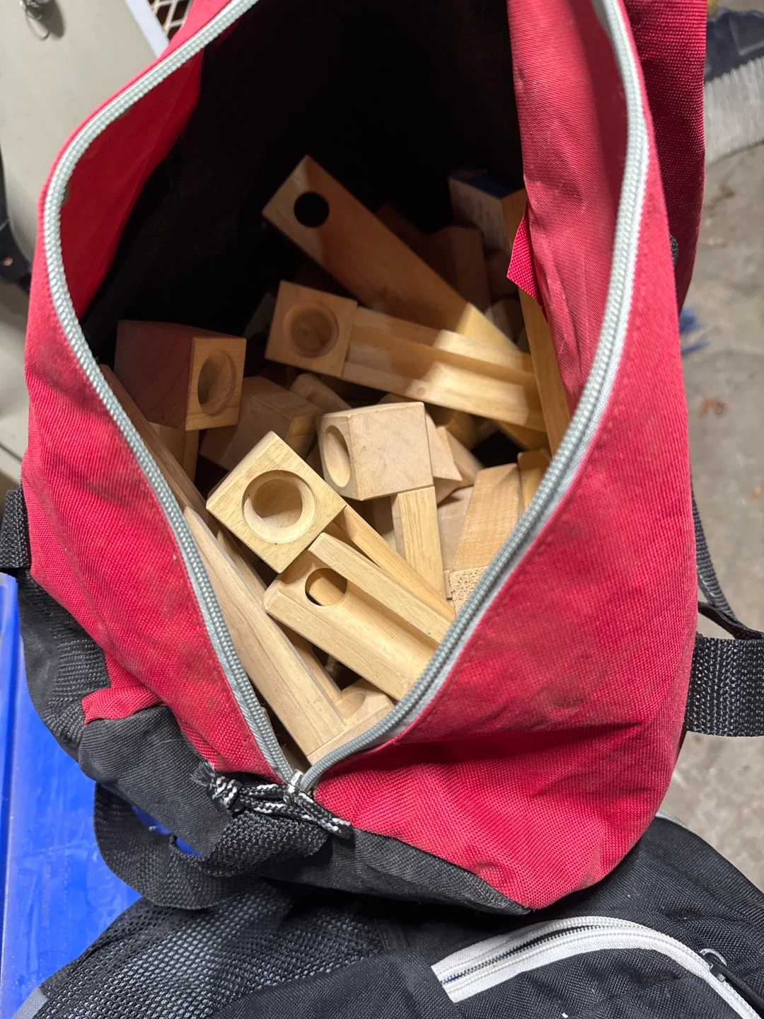 Apples to Apples Junior Card Game and Wooden Blocks Set - photo 5