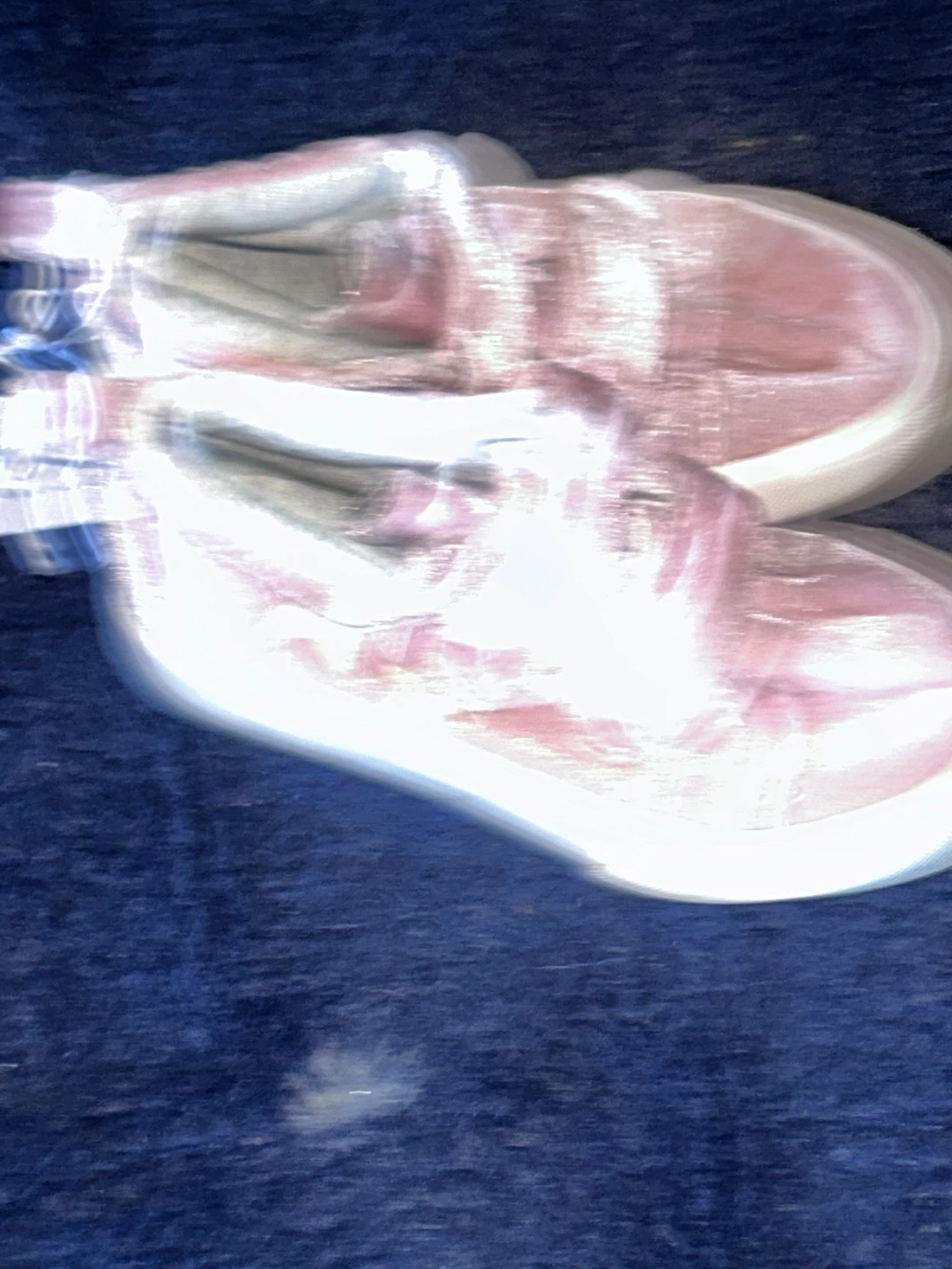 Converse Pink Velour Sneakers - photo 2