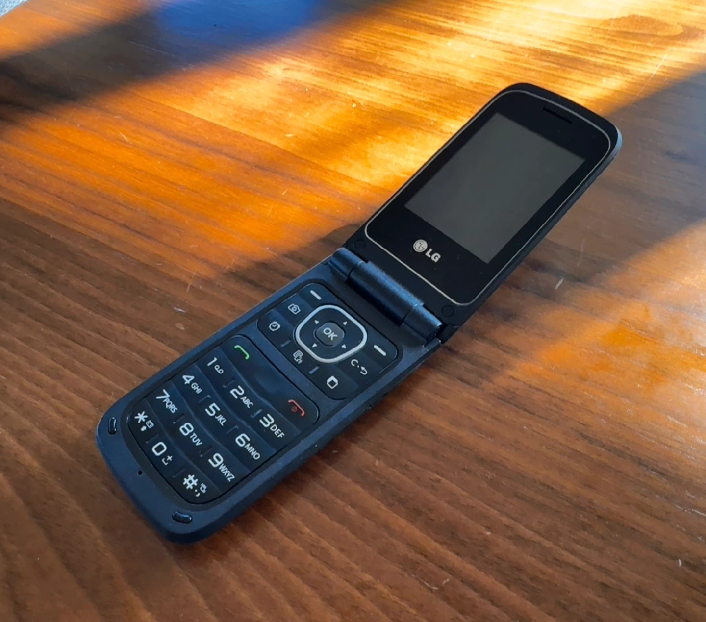 Telus LG Flip Phone