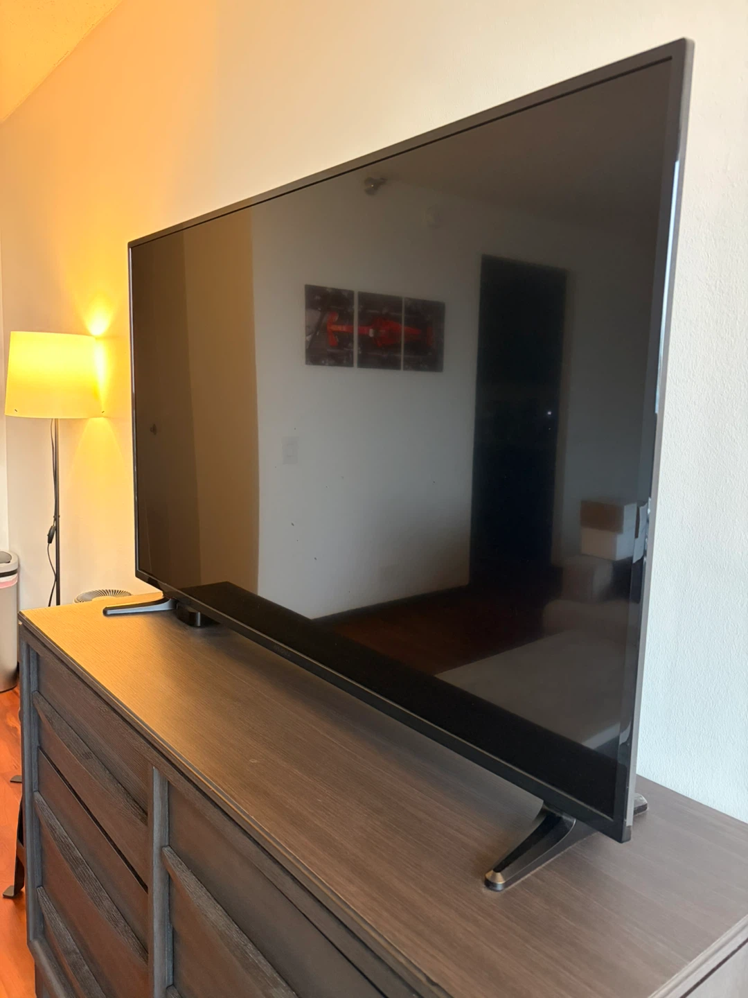 Insignia 55inch 4K Fire TV - photo 2