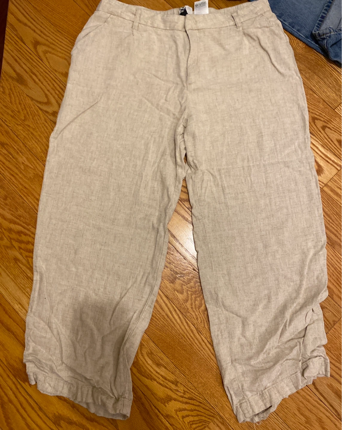 Divided H&M Beige Linen Blend Capris Size L