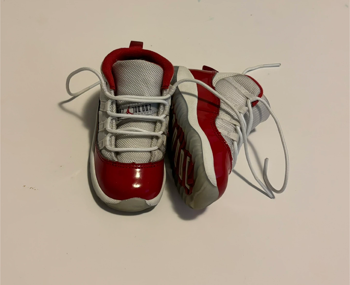 Jordan 11 Cerry red Shoes Red White (Size 6) - photo 2