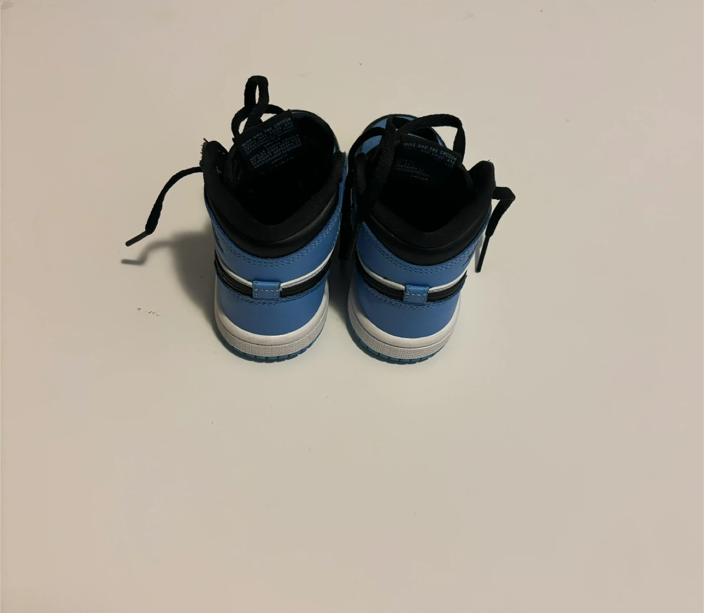 Air Jordan 1 Toddler Shoes UNC toes (Size 6) - photo 4