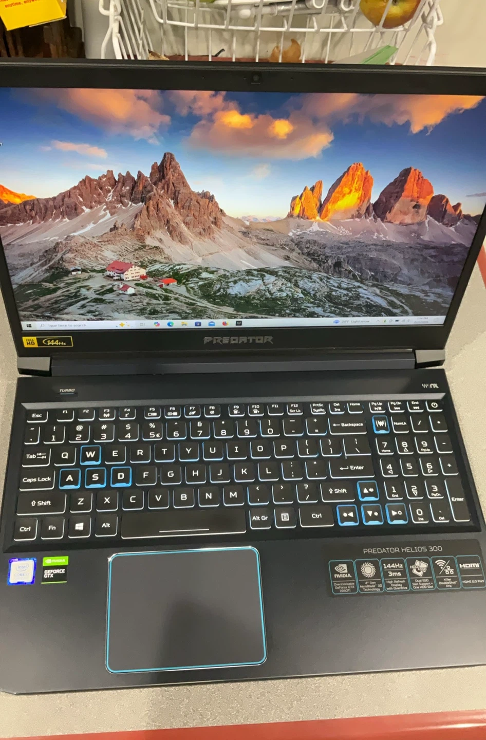 Acer Predator Helios 300 PH315-52 Gaming Laptop