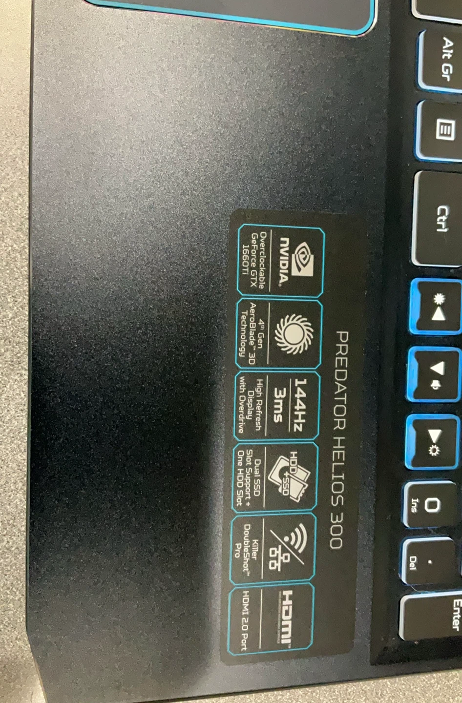 Acer Predator Helios 300 PH315-52 Gaming Laptop - photo 4