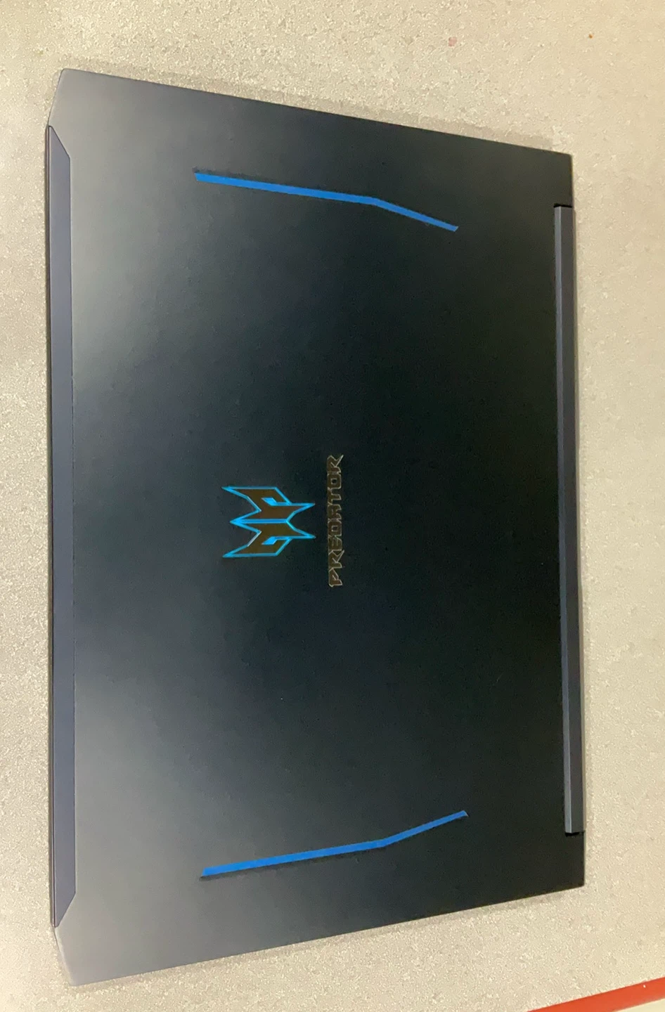 Acer Predator Helios 300 PH315-52 Gaming Laptop - photo 3