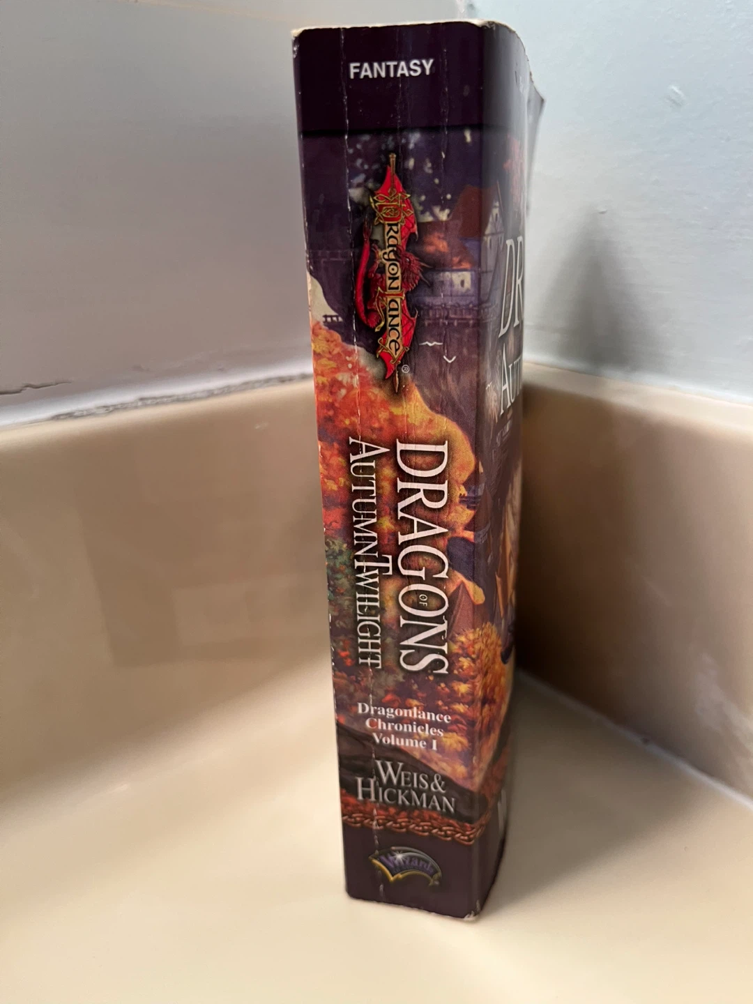 Dragonlance Chronicles Volume 1 Dragons of Autumn Twilight Book - photo 3