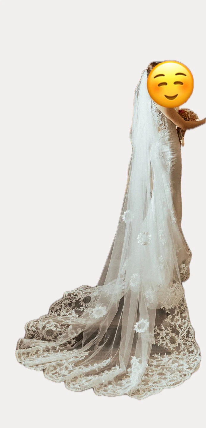 White Lace Wedding Veil - photo 2