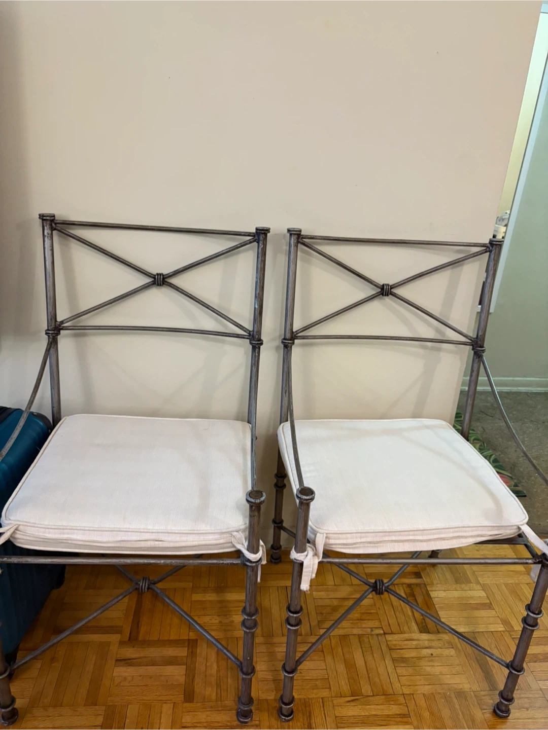 Set of 2 Metal Chairs with White Cushions