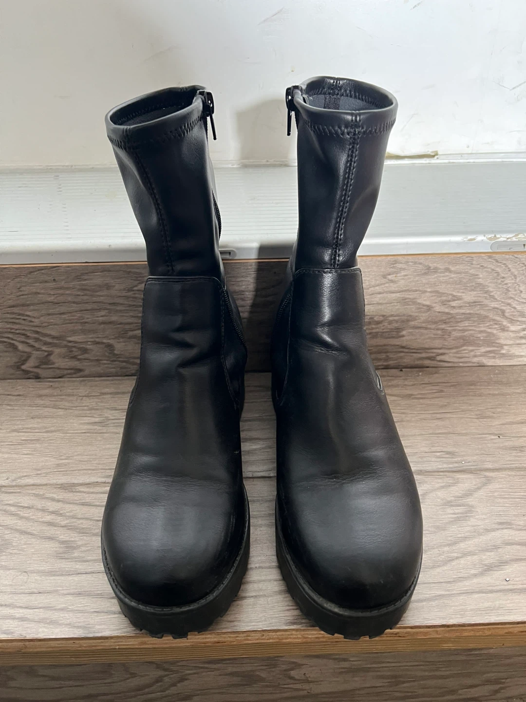 Black Chunky Platform Boots - 9
