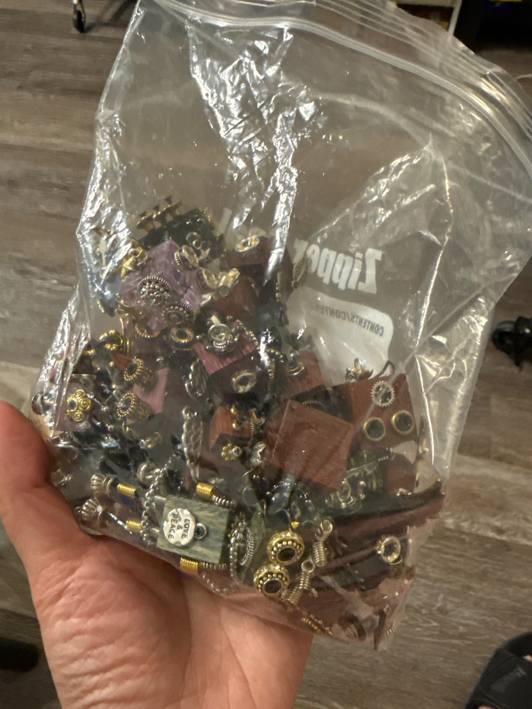 Bag of Steampunk Robot Charms Craft - photo 2