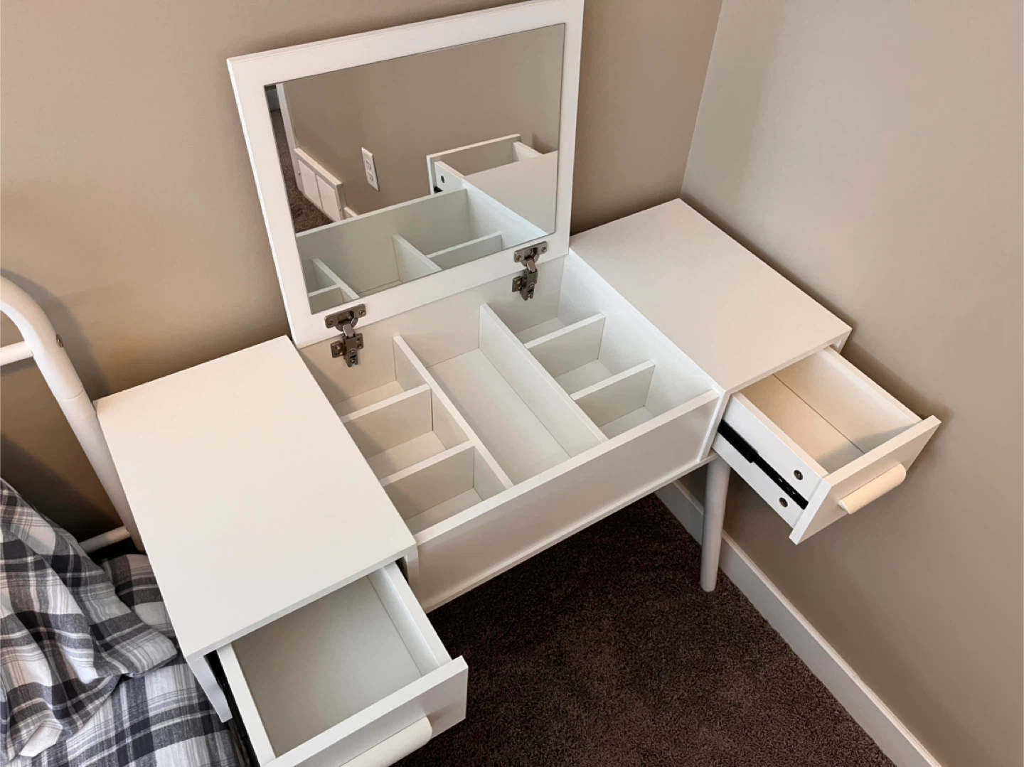 Vanity Table