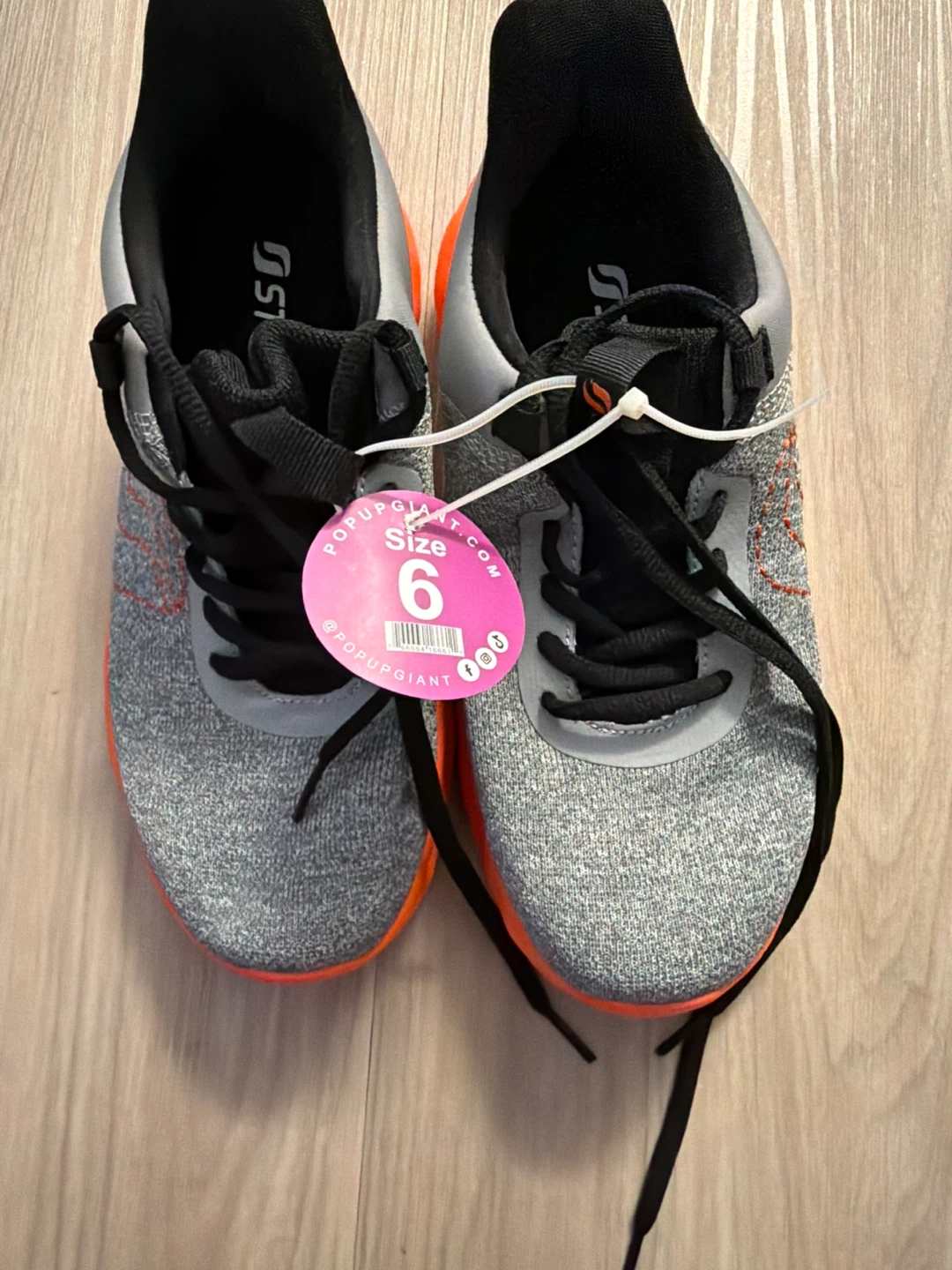 STQ Running Shoes - Size 6 - photo 4