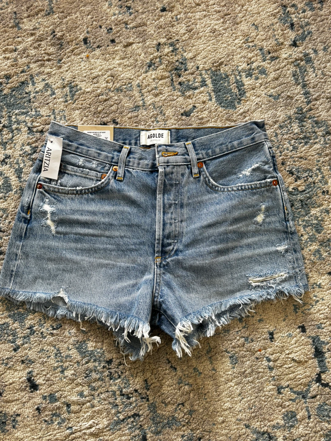 NEW !!ARITZIA// AGOLDE Parker Vintage Cut-Off Shorts