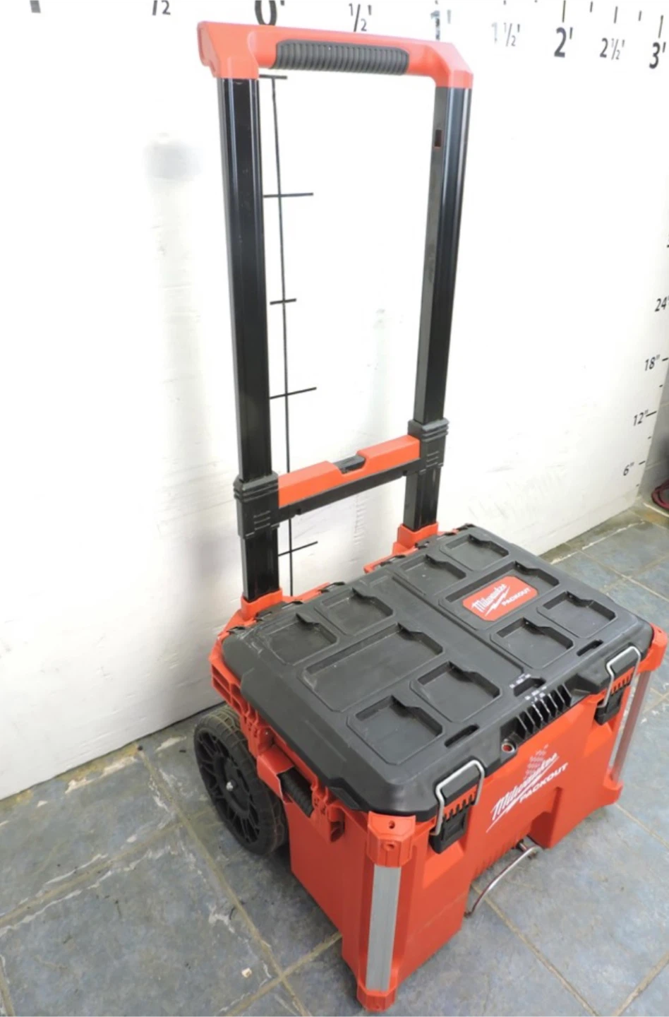 Milwaukee PACKOUT Rolling Tool Chest Storage Box - photo 3