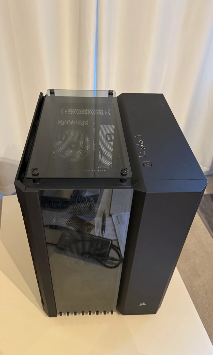 Computer Case with RGB Fans and Water Cooling - photo 2