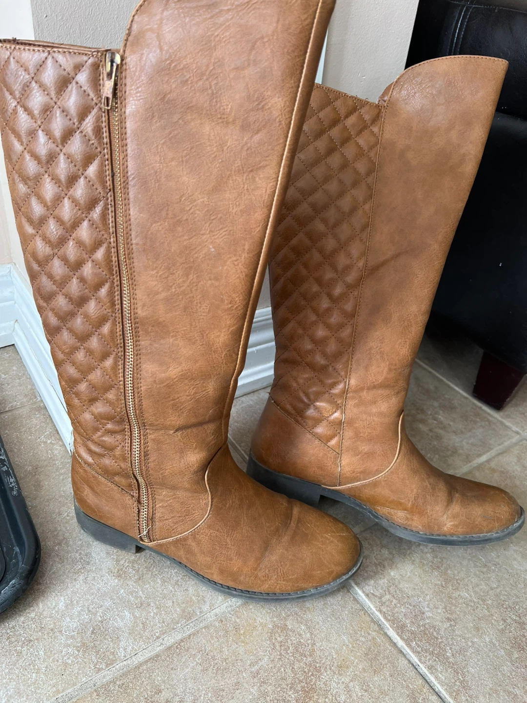 Brown Quilted Knee-High Boots size 9 - photo 2