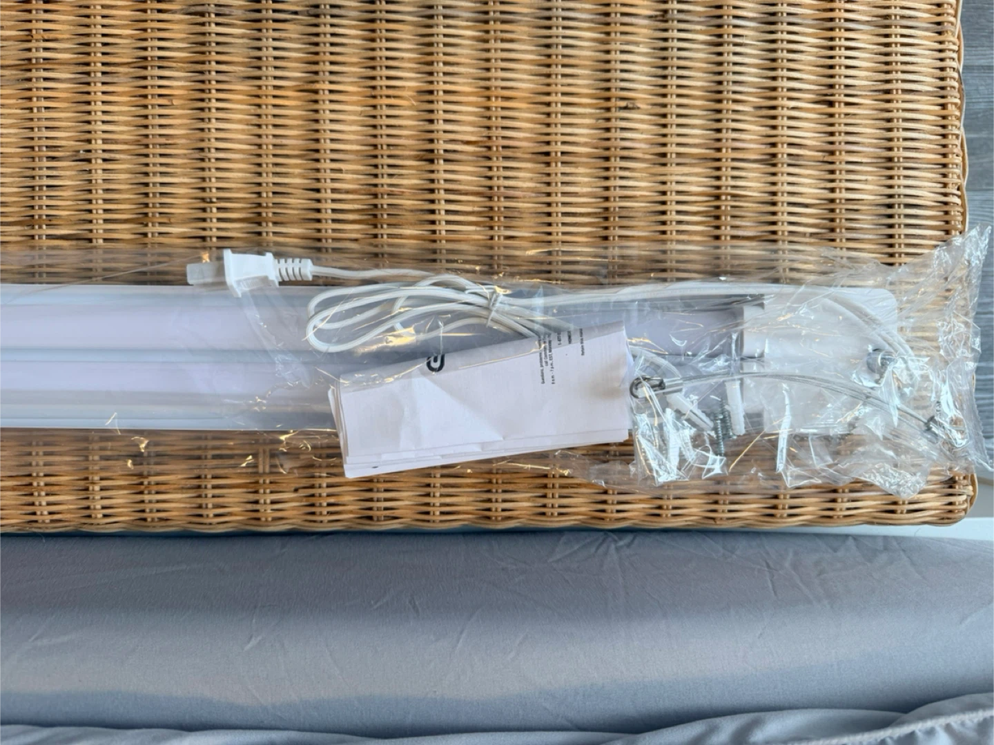 3ft LED Shop Light - photo 4