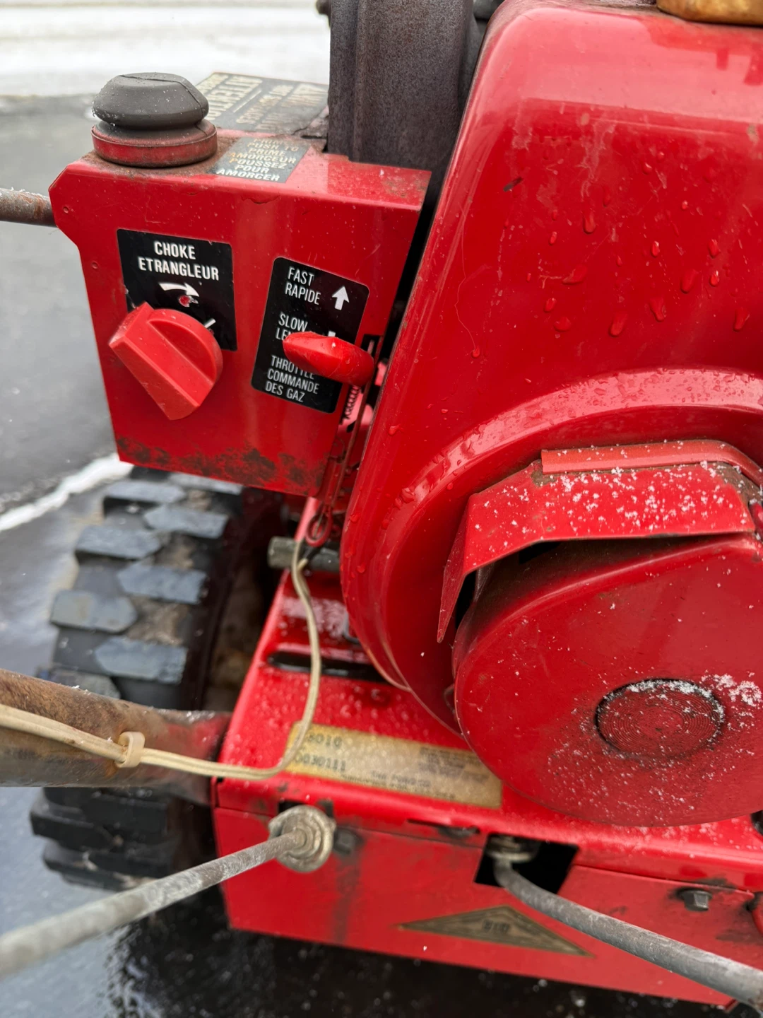 Toro 421 Snow Blower  with electric start - photo 5