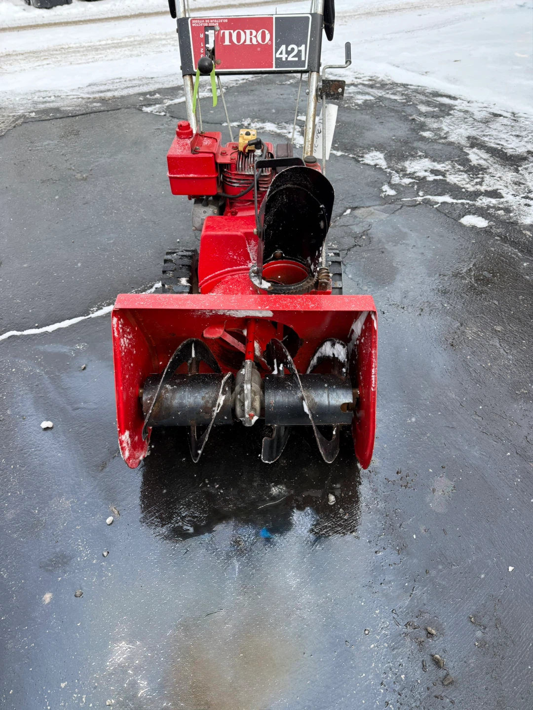 Toro 421 Snow Blower  with electric start - photo 3