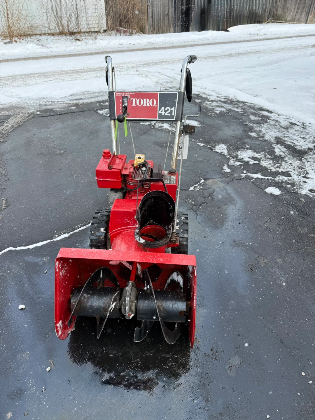 Toro 421 Snow Blower  with electric start