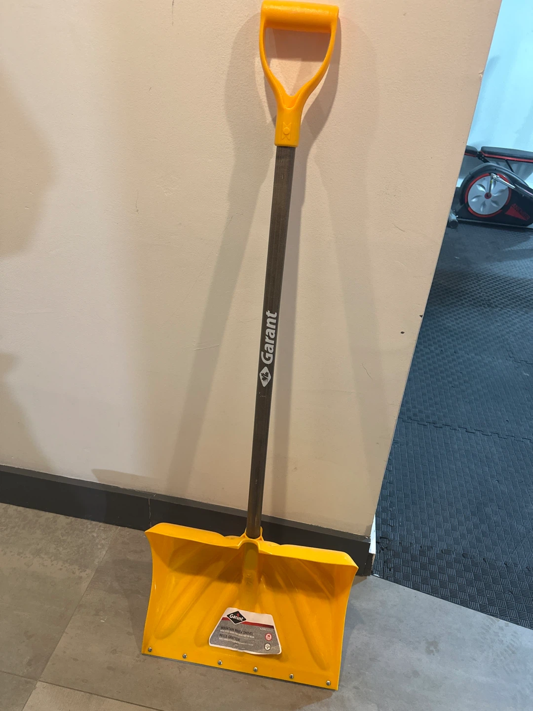 Garant Mountain Mover Snow Shovel - photo 2