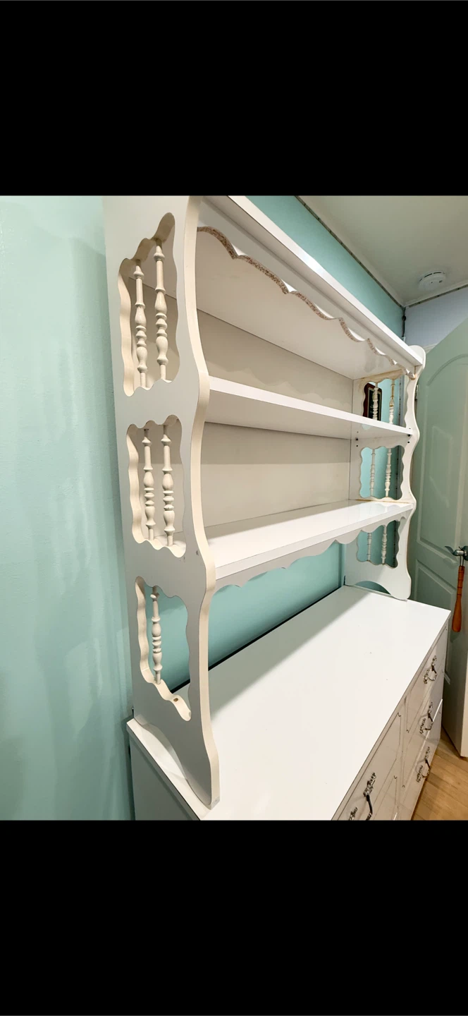 White Dresser with Hutch