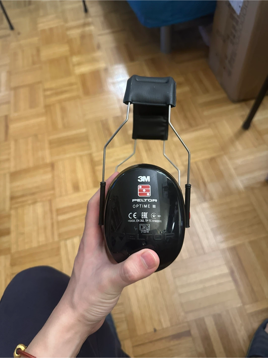 3M Peltor Optime III Hearing Protection Earmuffs - photo 2