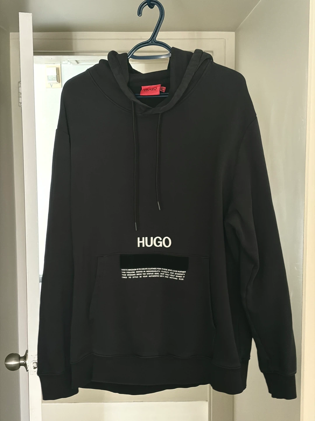 Hugo Boss Hoodie Black – Men’s XL – Like New – Premium Quality