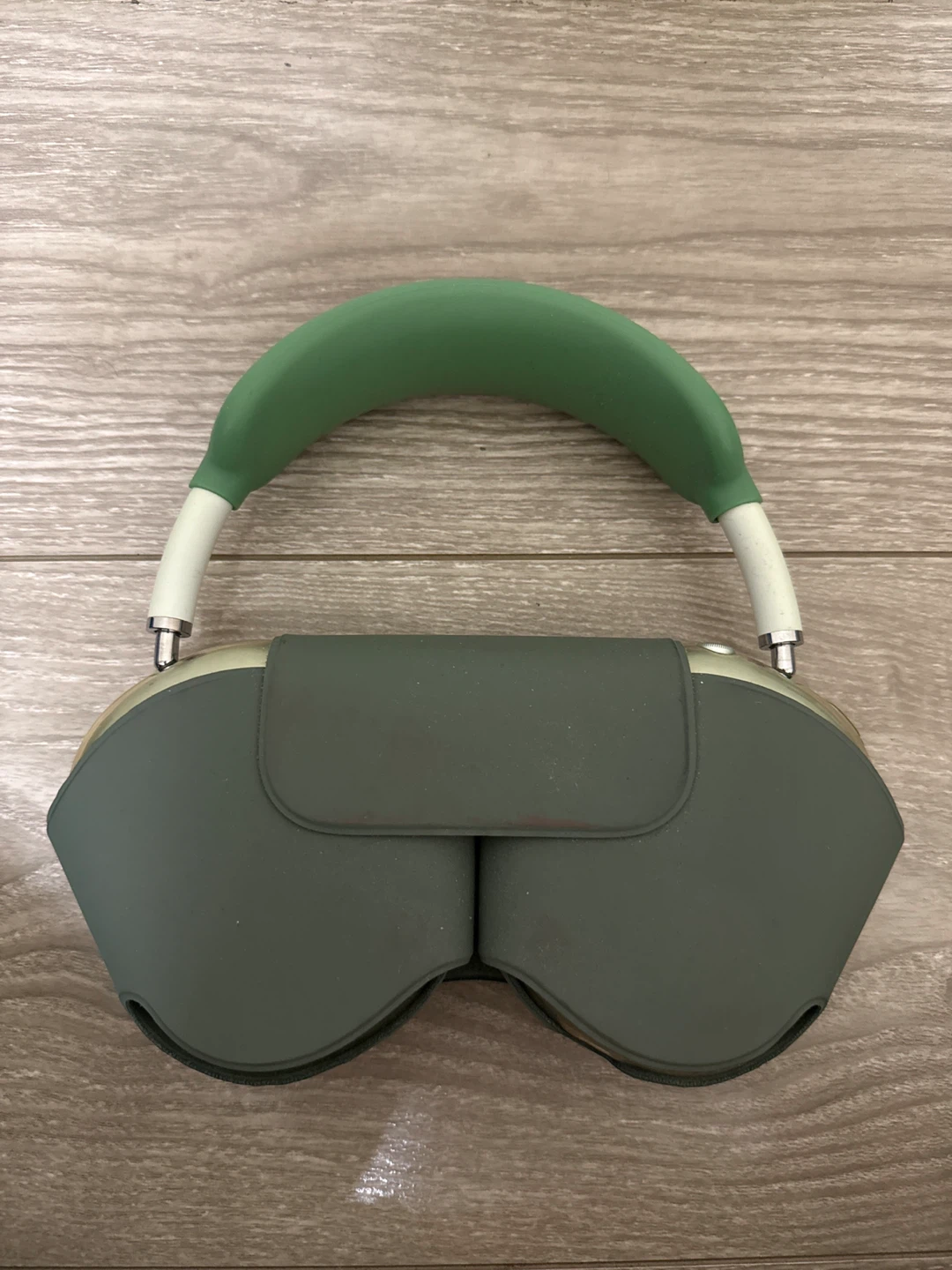 Apple AirPods Max Headphones