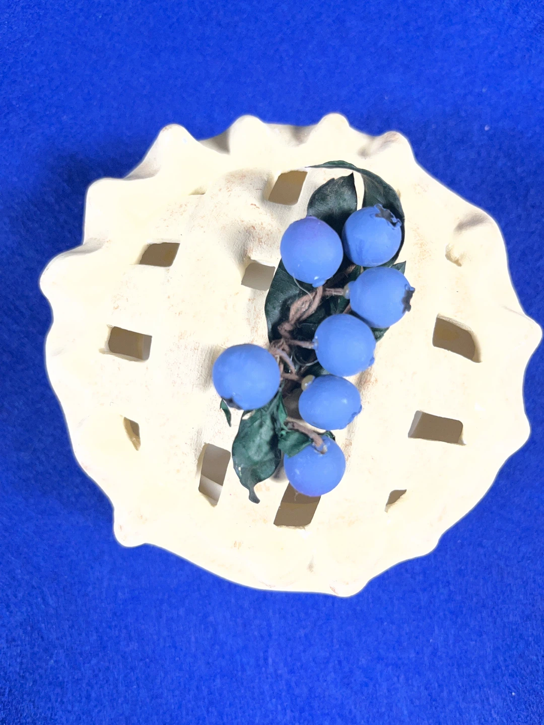 Joyce Nix Ceramic Pie Dish with Blueberries - photo 2