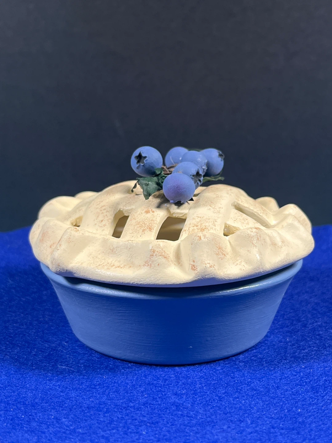Joyce Nix Ceramic Pie Dish with Blueberries