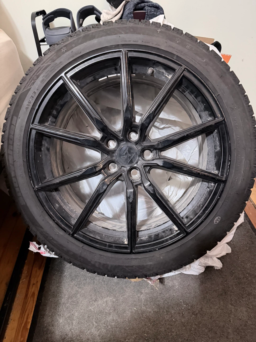 4 Winter tyres with alloys wheels