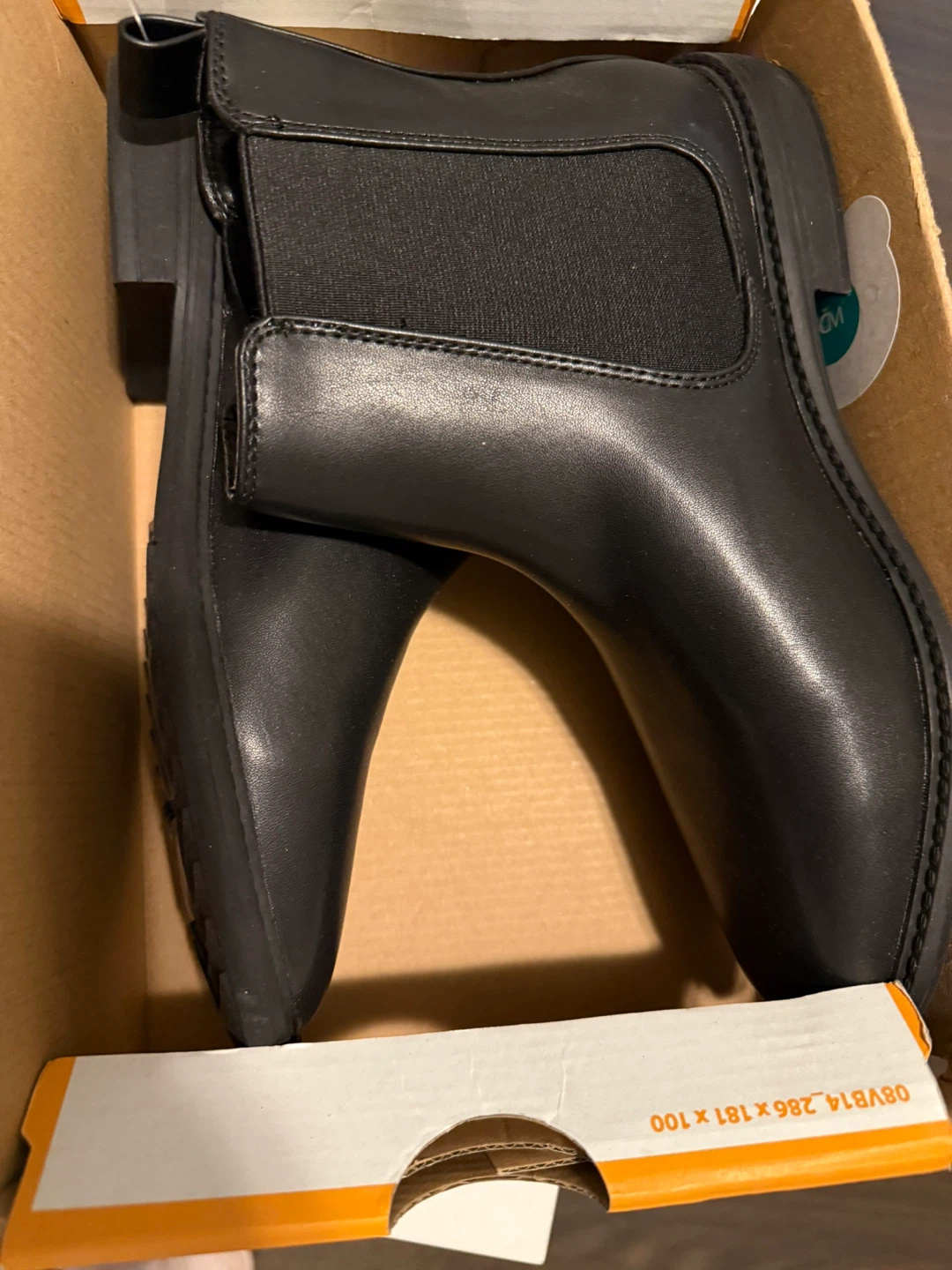 Black Chelsea Boots - Size 7-brand new - photo 2