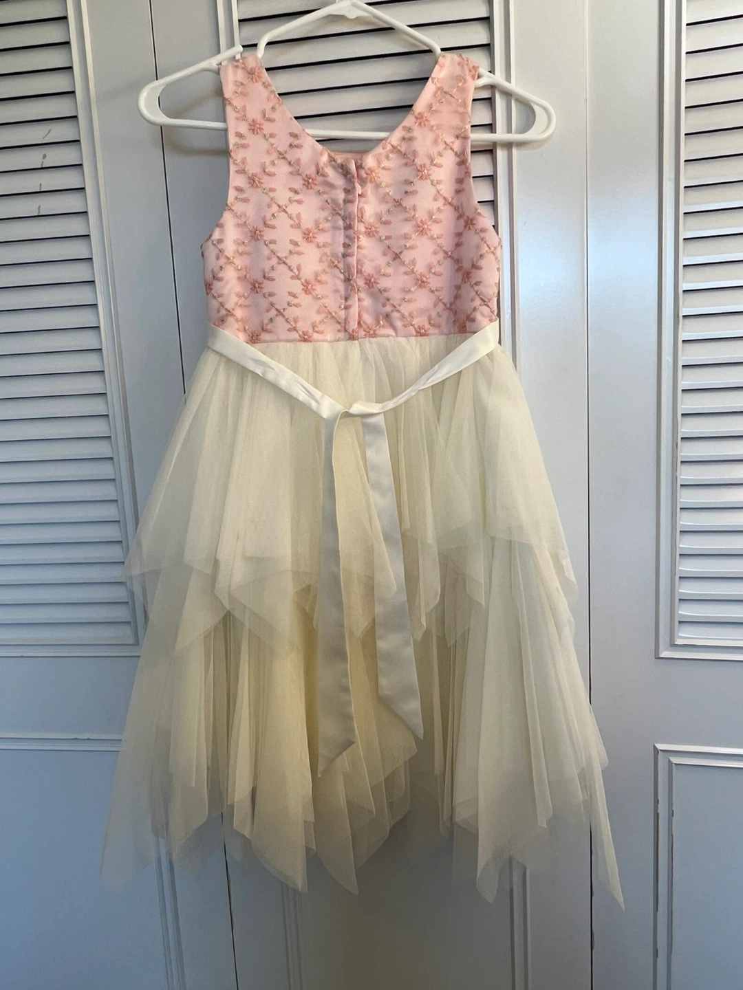 Couture Princess Dress Size 8 - photo 2