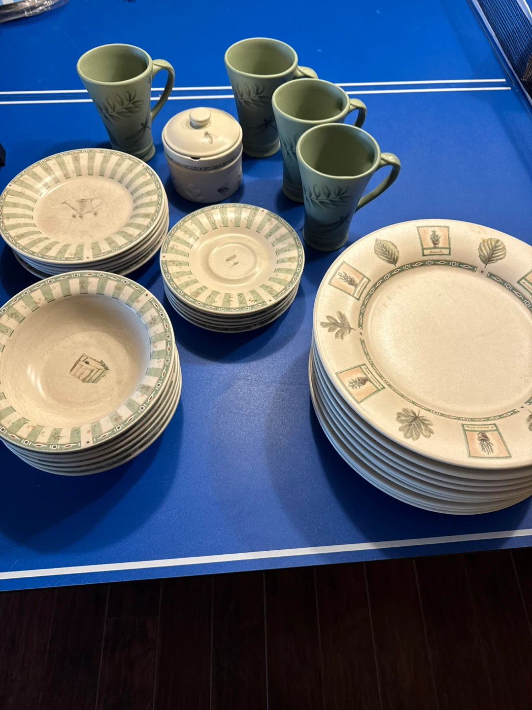 Pfaltzgraff Naturewood Dinnerware Set