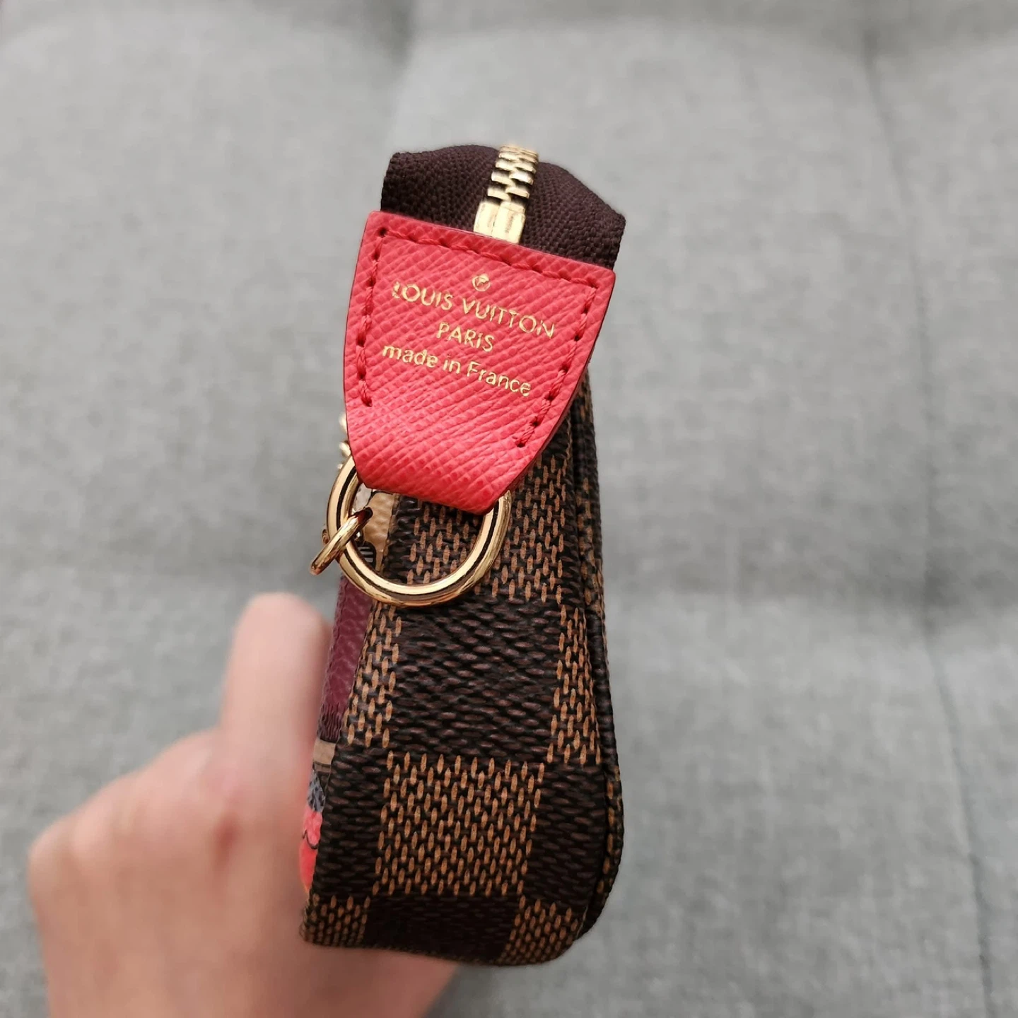 Louis Vuitton "The New Yorker" mini Pochette - photo 4