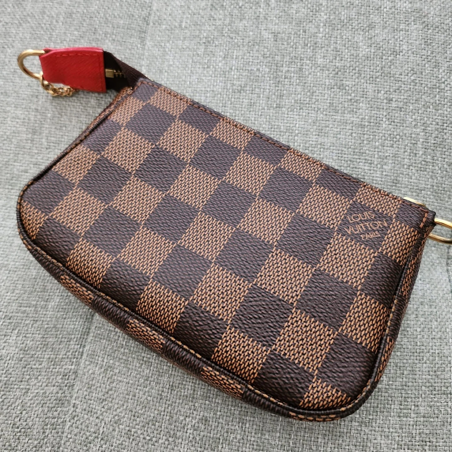 Louis Vuitton "The New Yorker" mini Pochette - photo 3