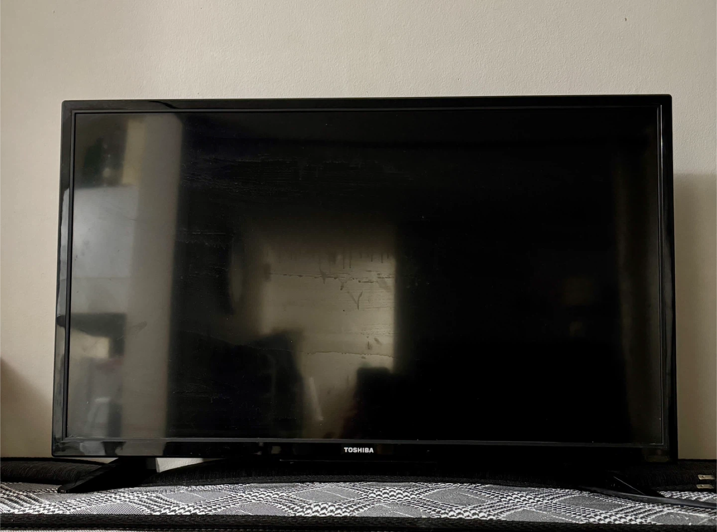 Toshiba 32" HD TV
