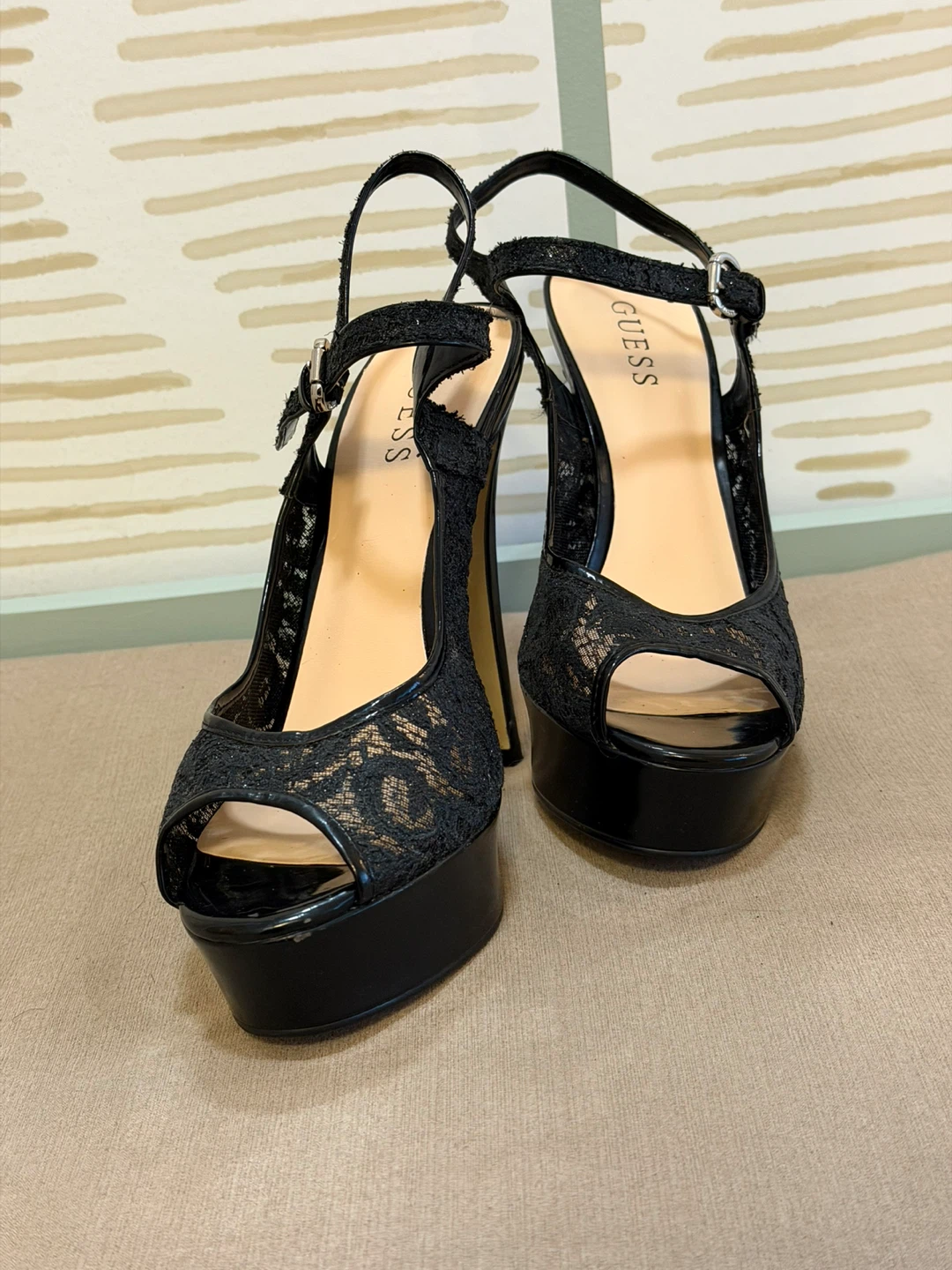 Guess Black Lace Platform Heels Size 8.5M - photo 3