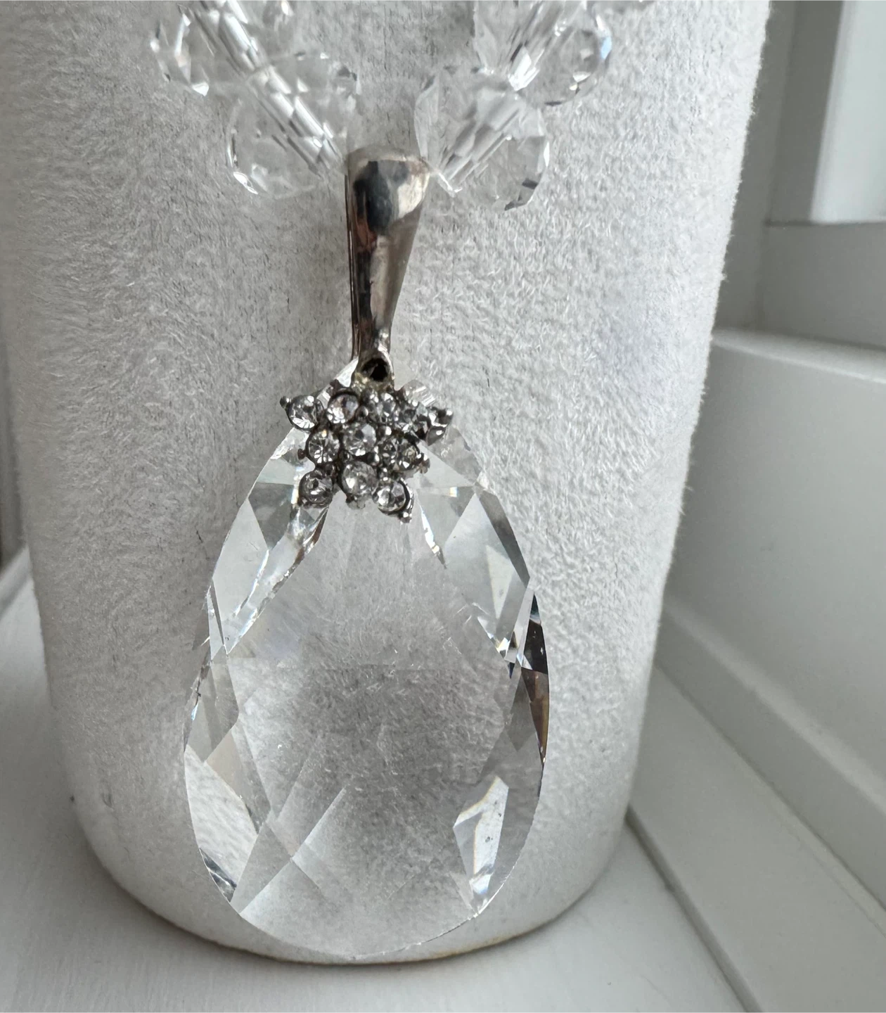 Clear Crystal Glass Faceted Beaded Statement Necklace - photo 2