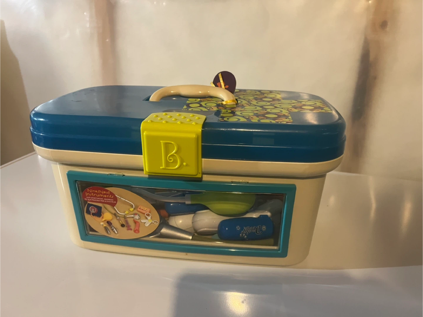B. Toys Pretend Play Doctor Kit