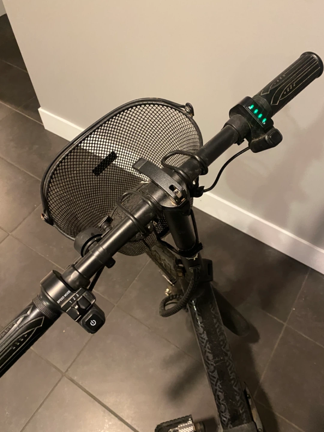 Jetson Electric Scooter with Basket and Wooden Platform - photo 2