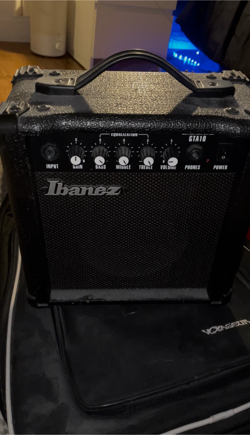 Guitars and Amplifiers - photo 4