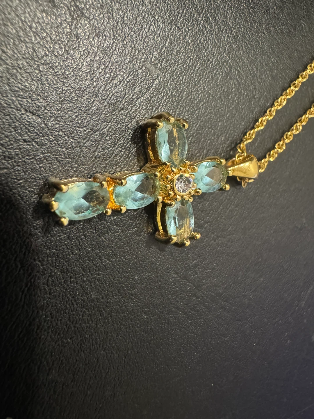 Vintage Avon Cross Pendant Necklace Blue Stone Crystal - photo 2