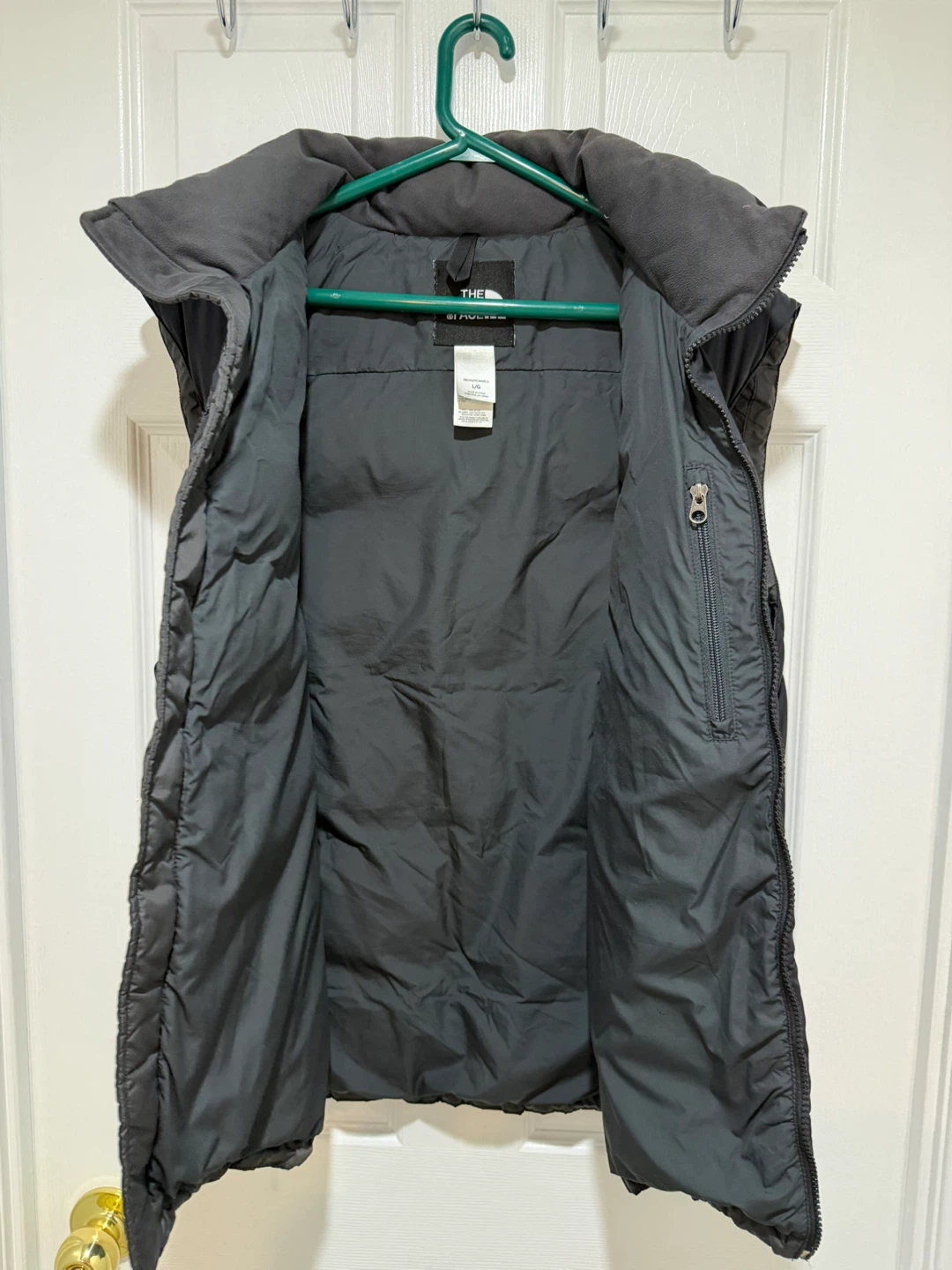 The North Face 550 Down Vest - photo 4