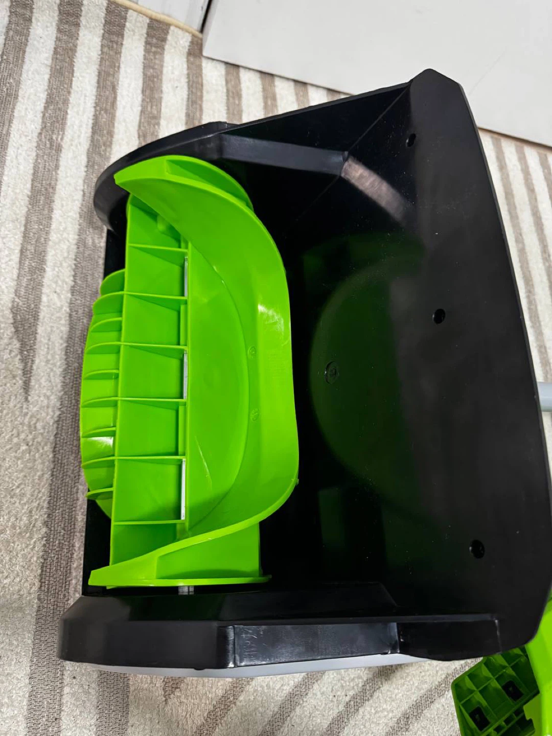 Greenworks 40V 12” Brushless Snow Shovel – Open Box ❄️ - photo 3