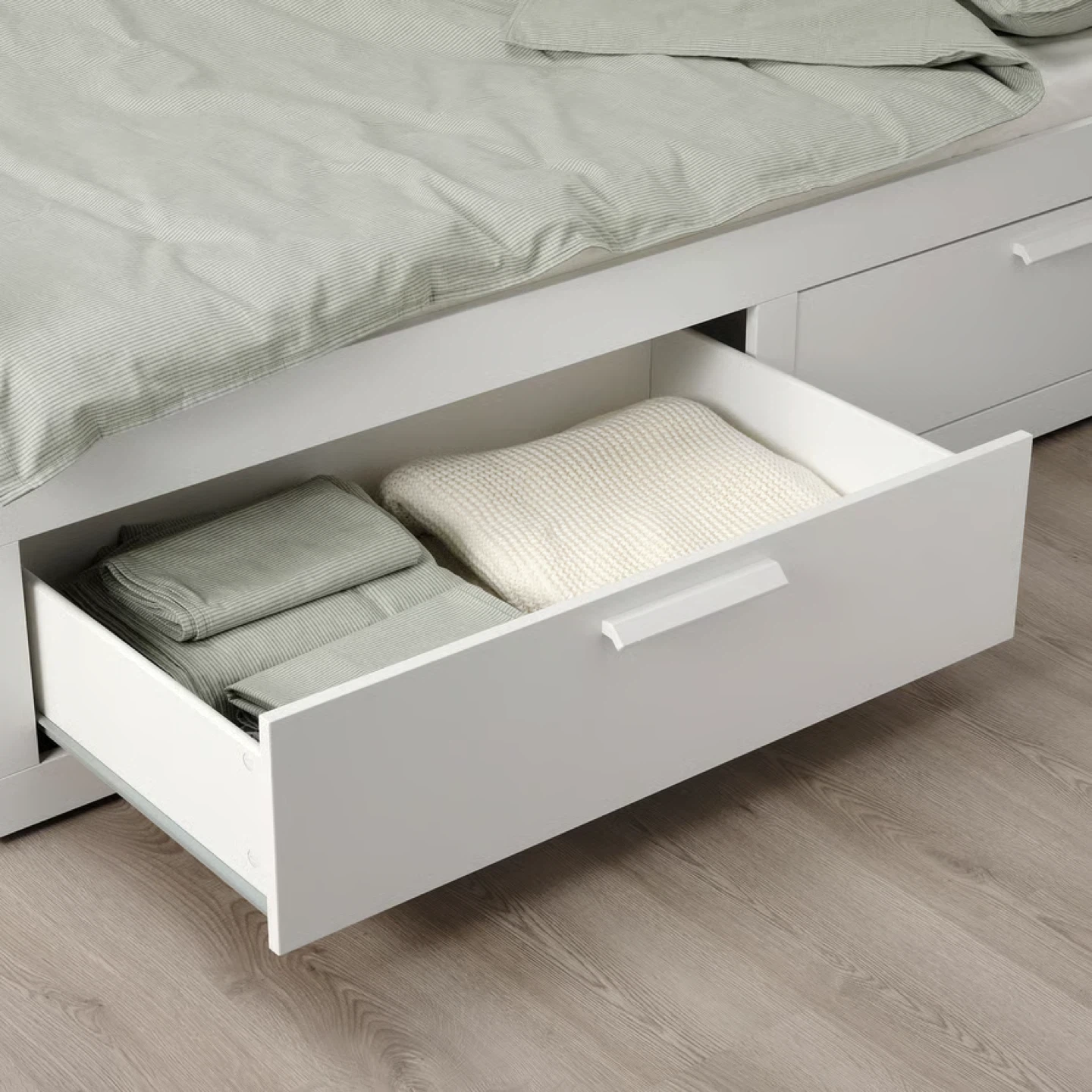 White Daybed with 2 Twin Mattresses - photo 2