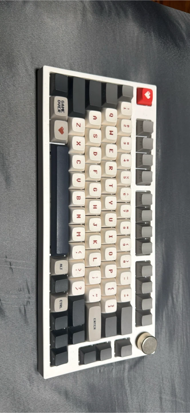 Custom Mechanical Keyboard - White and Grey